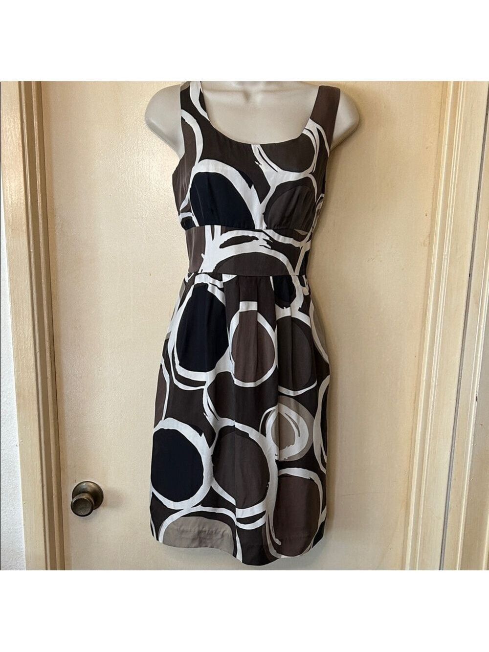 Banana Republic Silk Black and Brown Circle Print Dress size 2